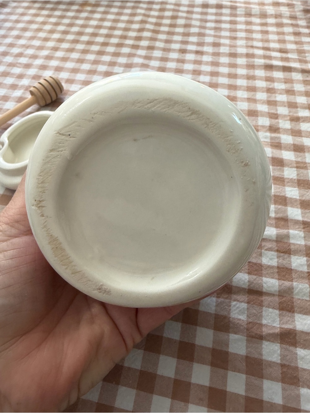 White Ceramic Honey Jar with Bee Lid Accent - Picture 9 of 11
